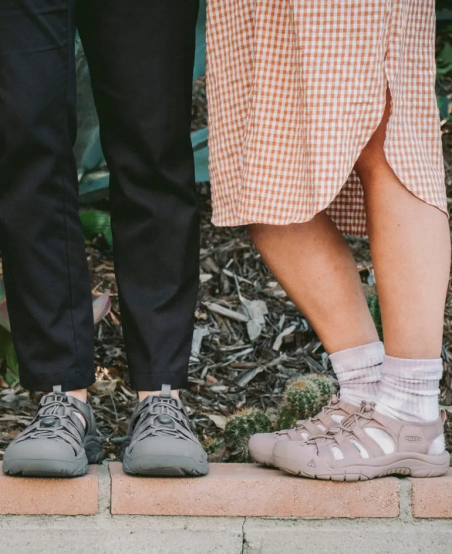 Women KEEN Sandals<Women'S Newport H2 | Monochrome/Fawn